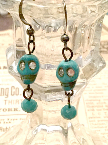 Skull Earrings - turquoise color