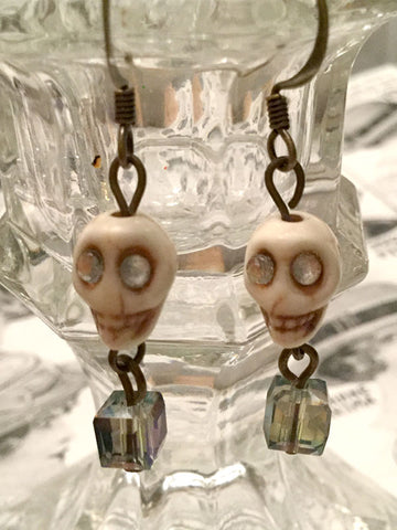 Skull Earrings - white with green cubes